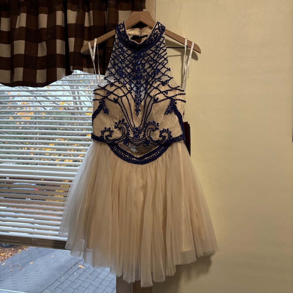 Juliet 2-Piece Homecoming Dress